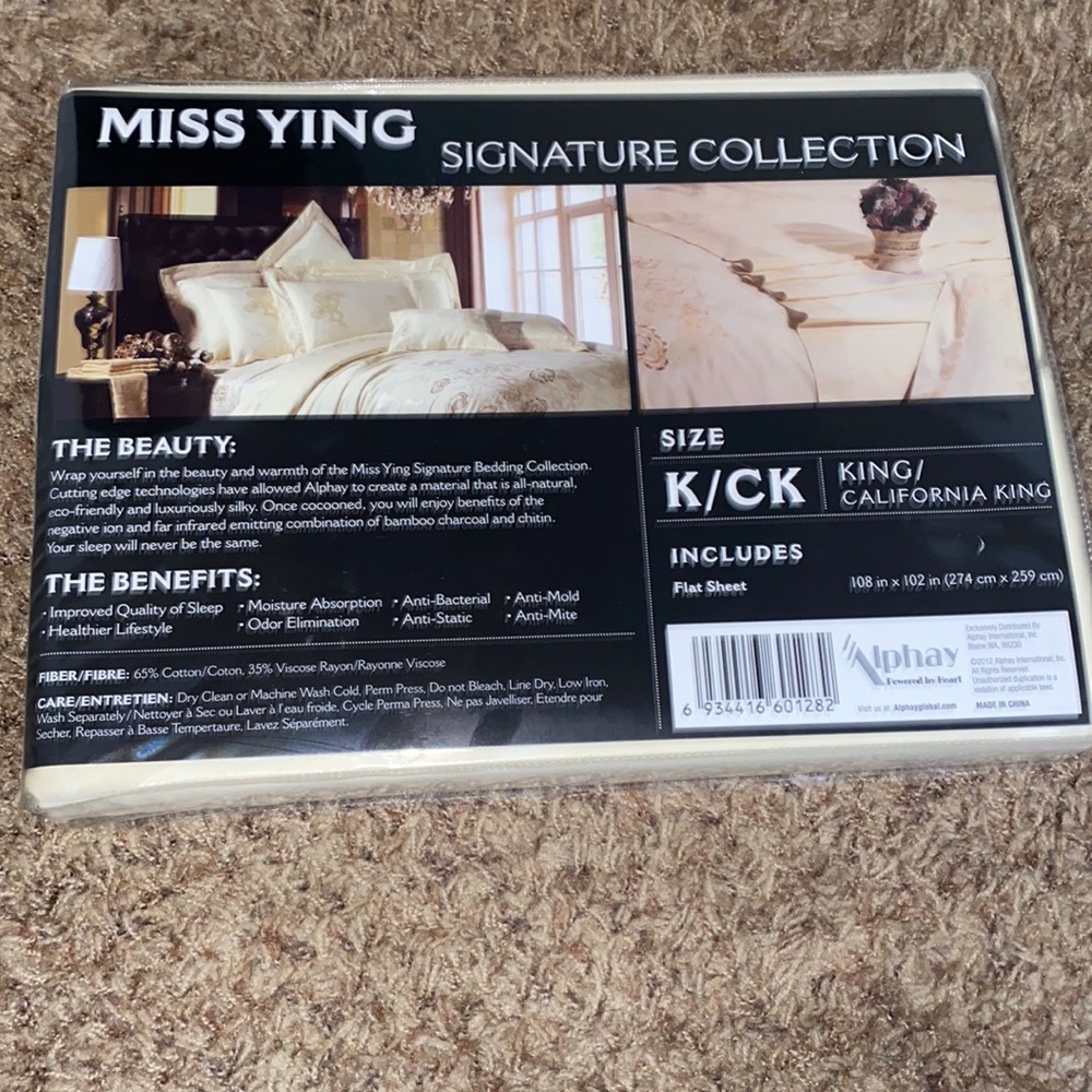 Miss Ying flat sheets and 2 pillow shams